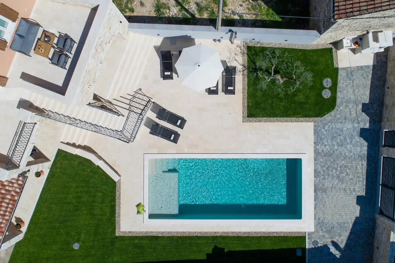 Villa Grande Juršići 0*,